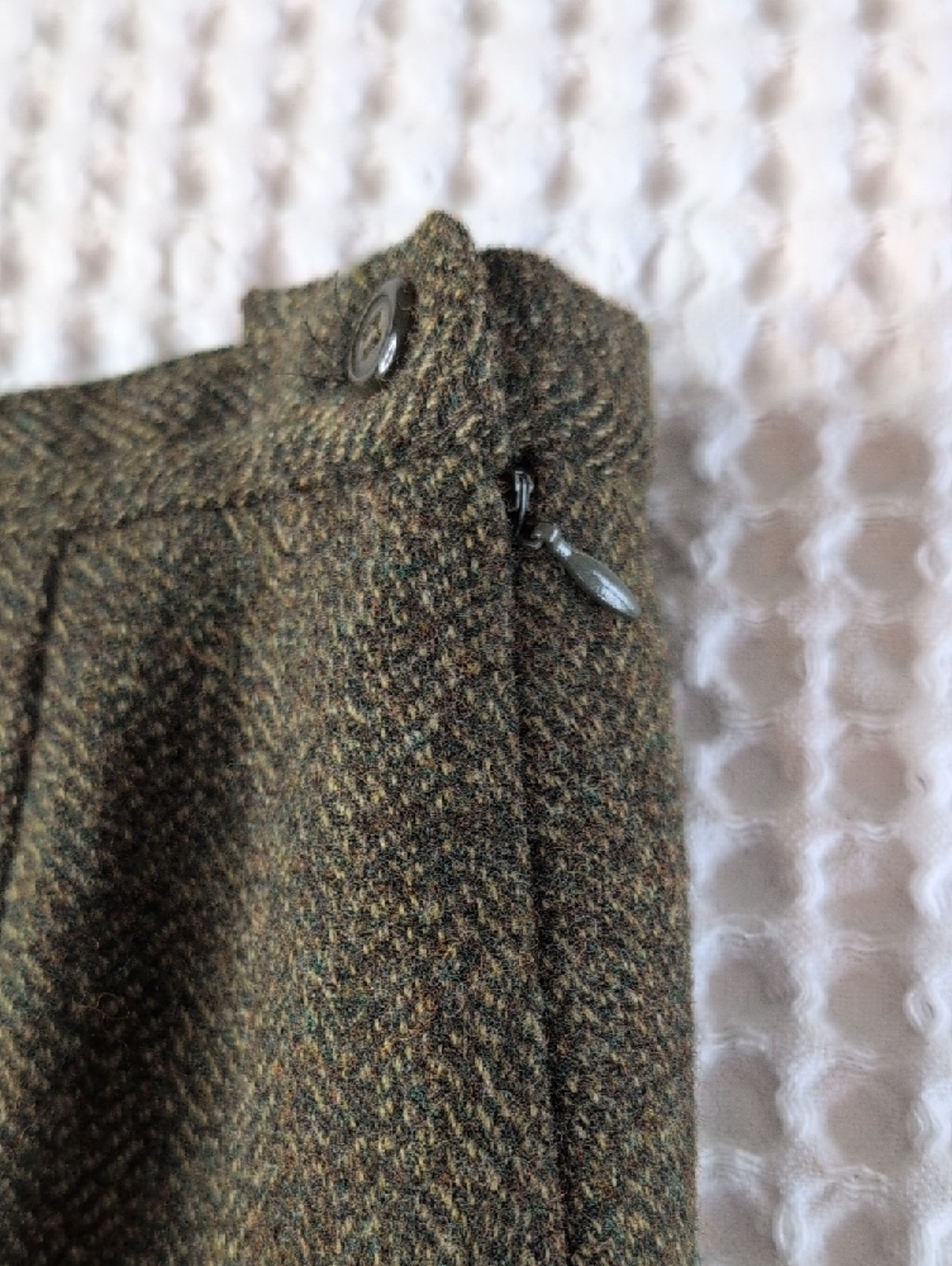 Pleated Tweed A-Line Above Knee Skirt - Olive - Picture 3 of 9